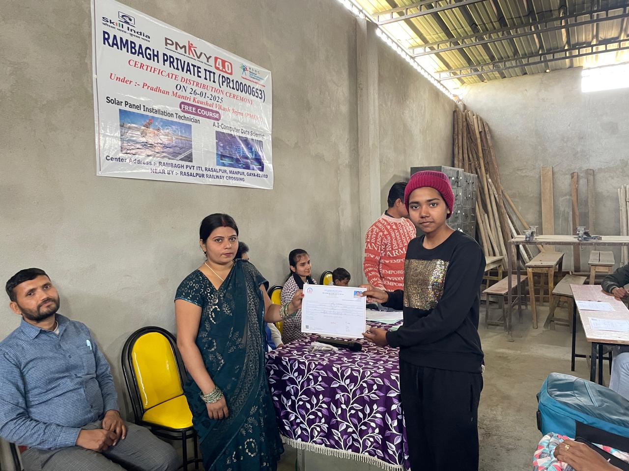 Certificate Distribution Photo 10